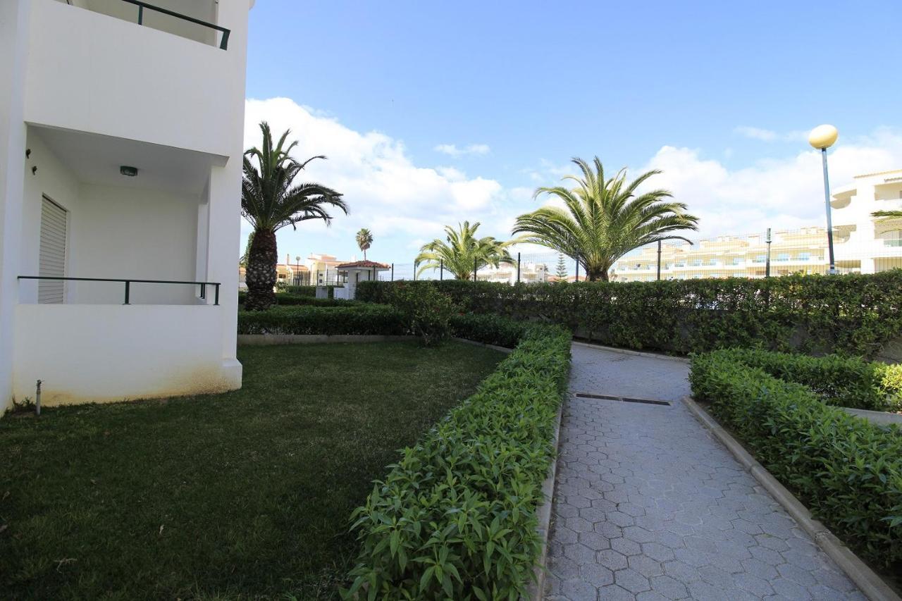 Armacao De Pera Brightness With Pool By Homing Apartment Ngoại thất bức ảnh