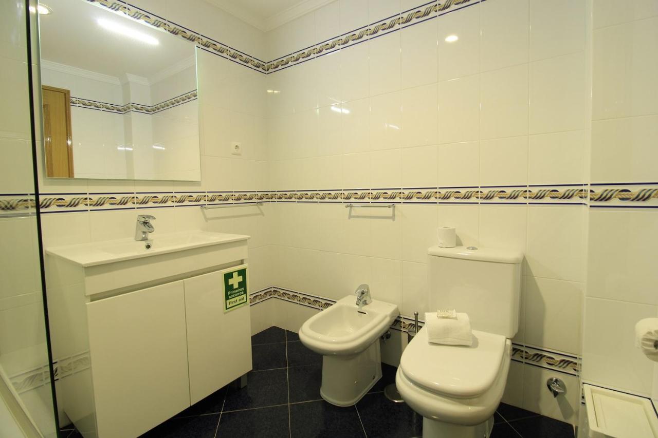 Armacao De Pera Brightness With Pool By Homing Apartment Ngoại thất bức ảnh