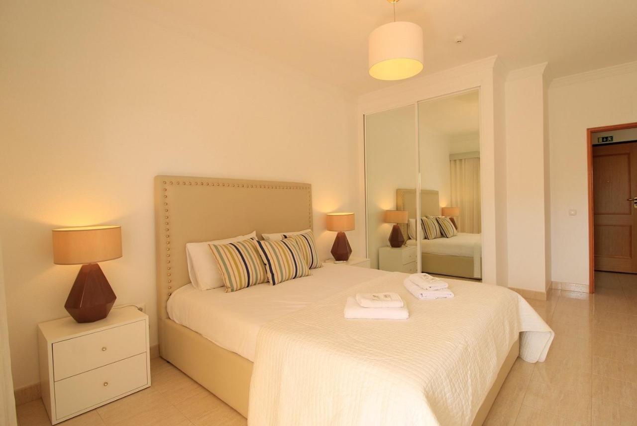 Armacao De Pera Brightness With Pool By Homing Apartment Ngoại thất bức ảnh
