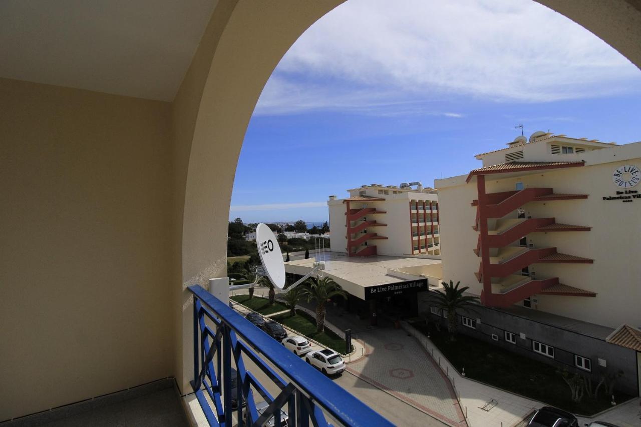 Armacao De Pera Brightness With Pool By Homing Apartment Ngoại thất bức ảnh