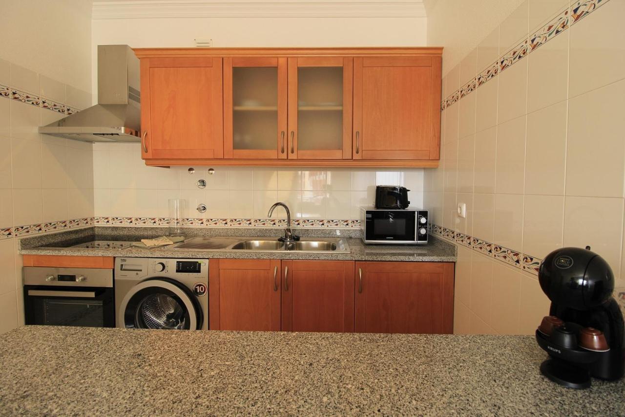 Armacao De Pera Brightness With Pool By Homing Apartment Ngoại thất bức ảnh